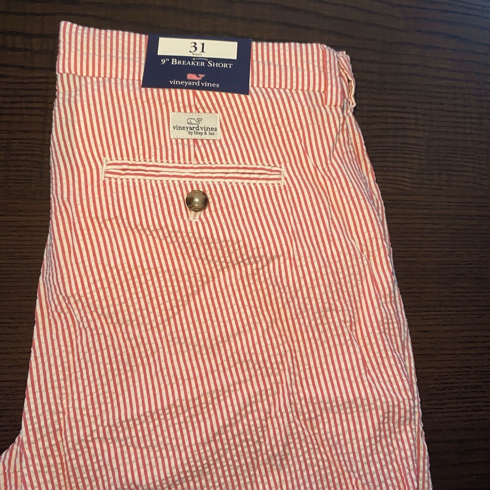Men’s shorts Vineyard Vines Size 31 NWT 9 inch breaker shorts